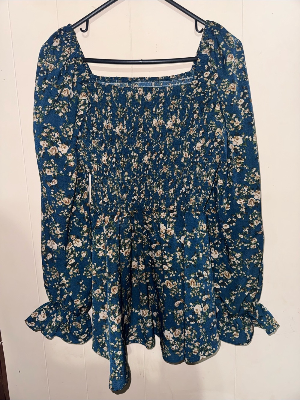 Women ' Teal Floral Smocked Long-Sleeve Dress